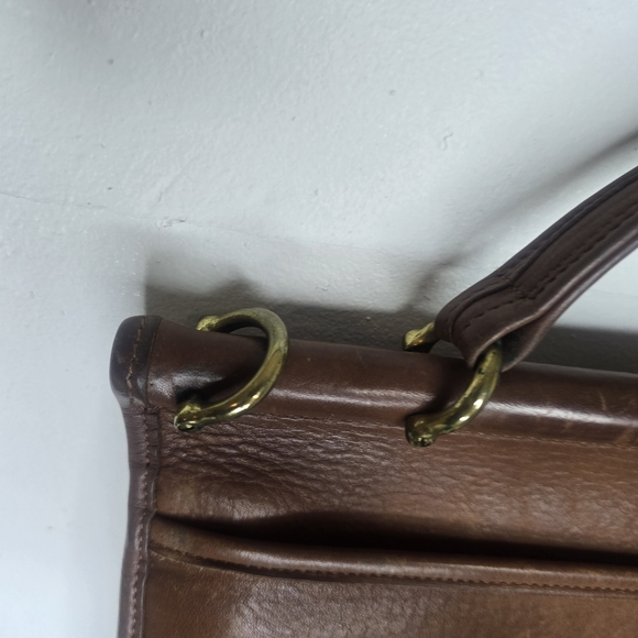 Vintage 90's Coach British Tan Leather Willis Bag \ Missing Shoulder Strap - Picture 13 of 16